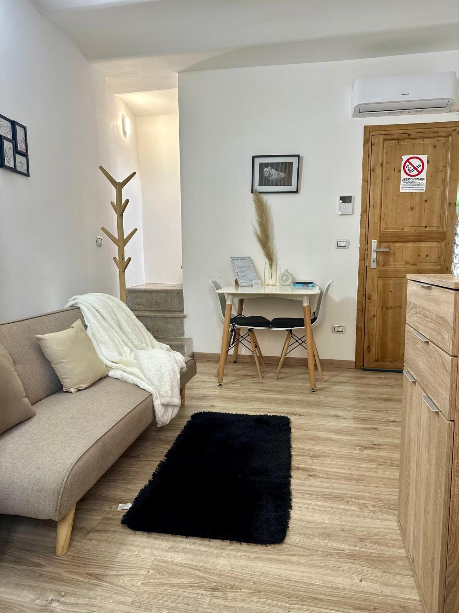 SASSARI-CENTRO Elegante Appartamento con WiFi e Netflix Esterno foto