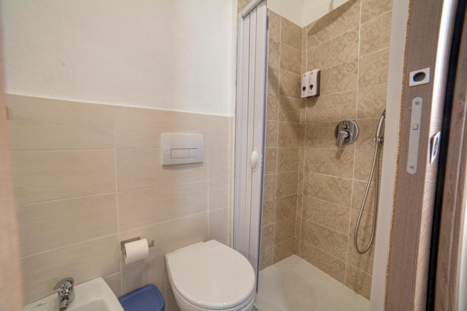 SASSARI-CENTRO Elegante Appartamento con WiFi e Netflix Esterno foto