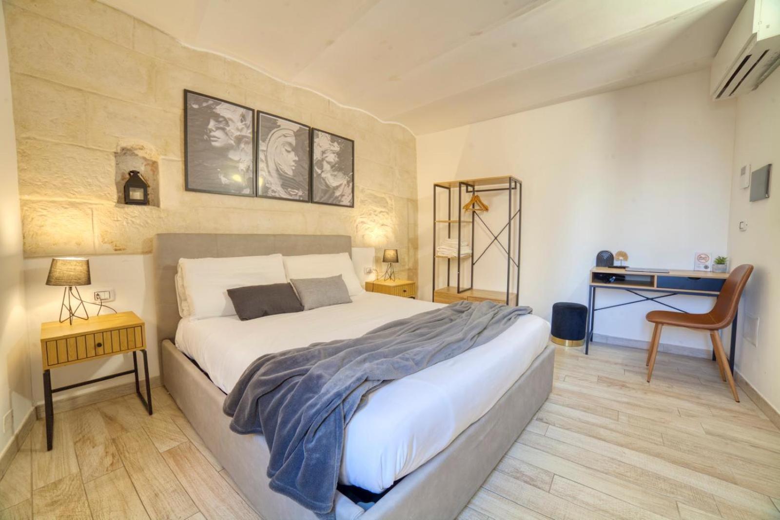 SASSARI-CENTRO Elegante Appartamento con WiFi e Netflix Esterno foto