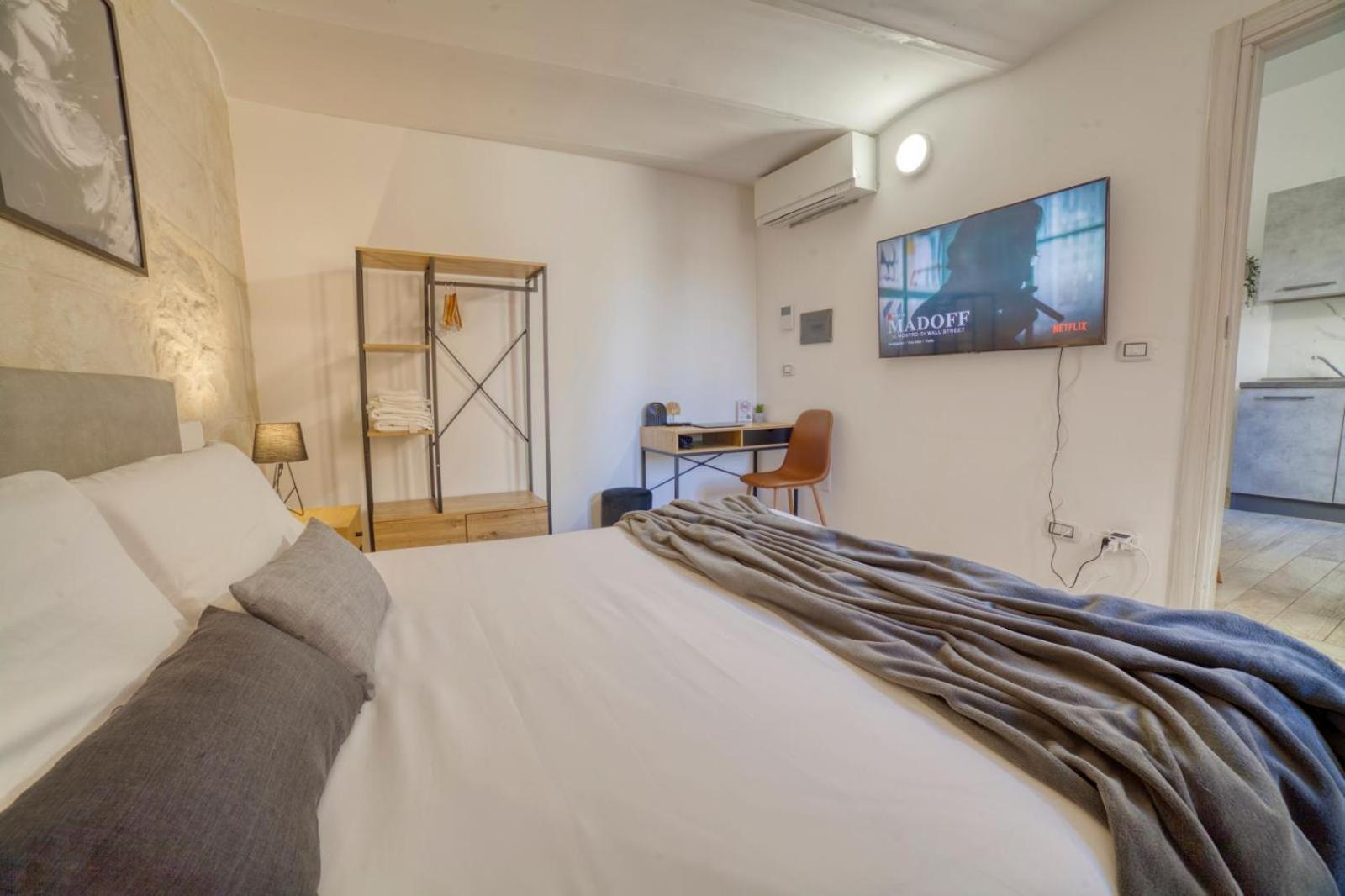 SASSARI-CENTRO Elegante Appartamento con WiFi e Netflix Esterno foto