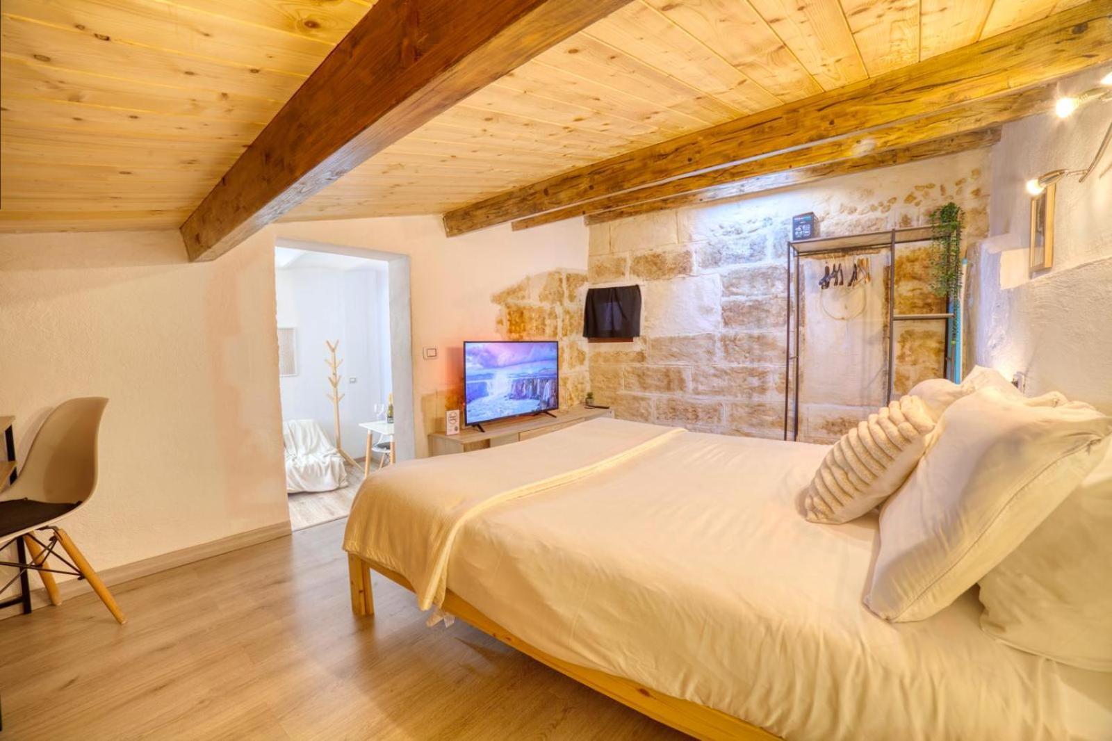 SASSARI-CENTRO Elegante Appartamento con WiFi e Netflix Esterno foto